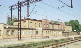 Ełk, dworzec kolejowy od strony peronów, 14.05.1993. Fot. J. Szeliga....